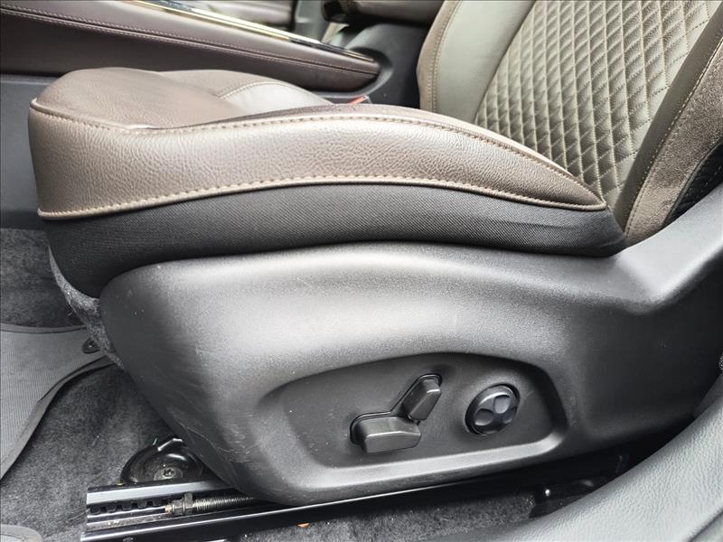 Jeep-COMMANDER-1.3 T270 Turbo Overland