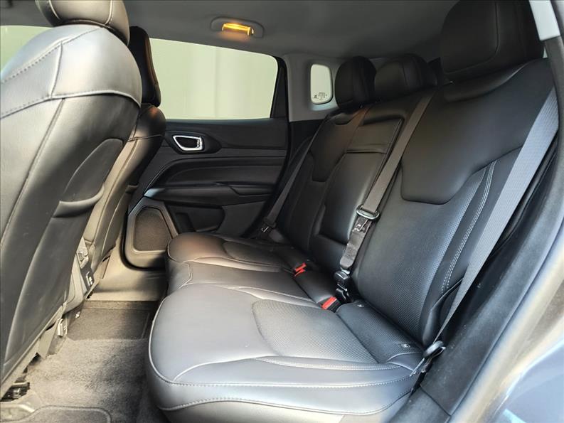 Jeep-COMPASS-1.3 T270 Turbo Sport