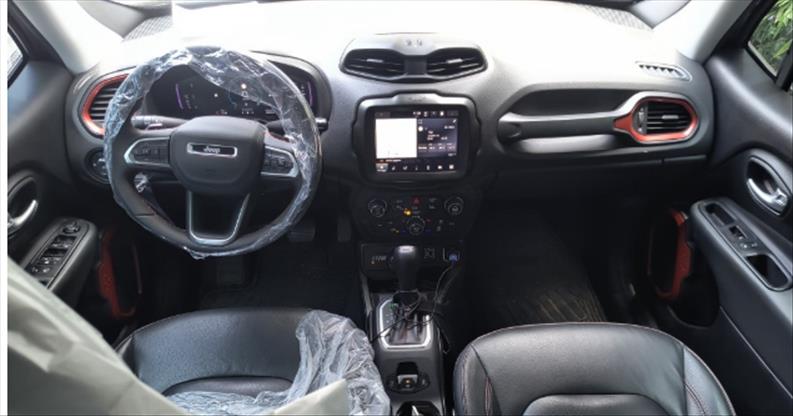 Jeep-RENEGADE-1.3 T270 Turbo Trailhawk 4X4
