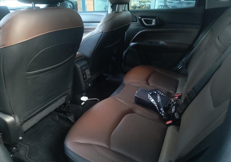 Jeep-COMPASS-1.3 T270 Turbo Limited