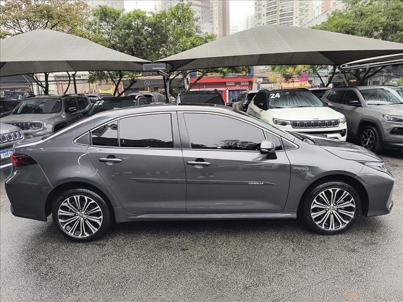Toyota-COROLLA-1.8 VVT-I Hybrid Altis Premium