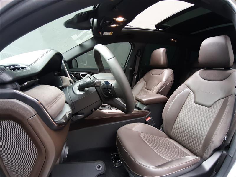 Jeep-COMMANDER-1.3 T270 Turbo Overland