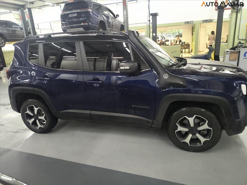Jeep-RENEGADE-2.0 16V Turbo Trailhawk 4X4