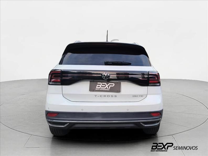 VW - Volkswagen-T-CROSS-1.4 250 TSI Highline