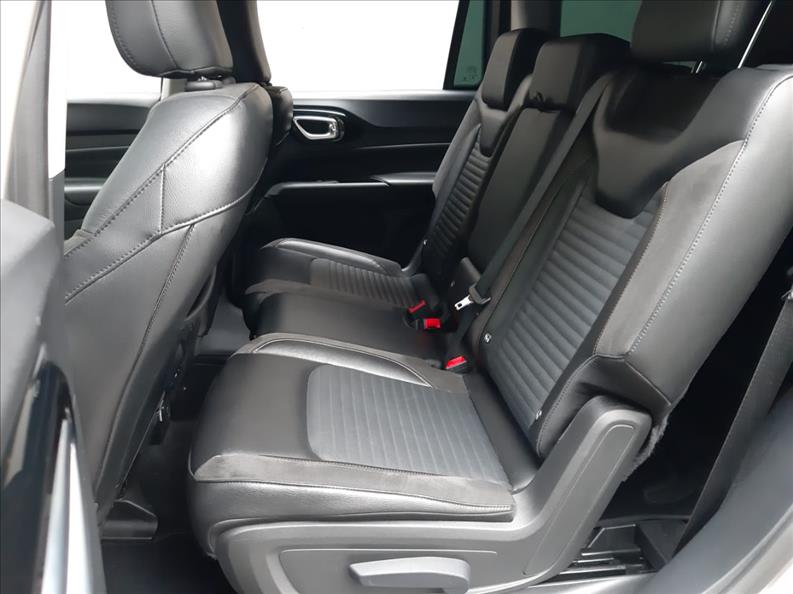 Jeep-COMMANDER-1.3 T270 Turbo Limited