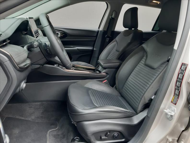 Jeep-COMMANDER-1.3 T270 Turbo Limited