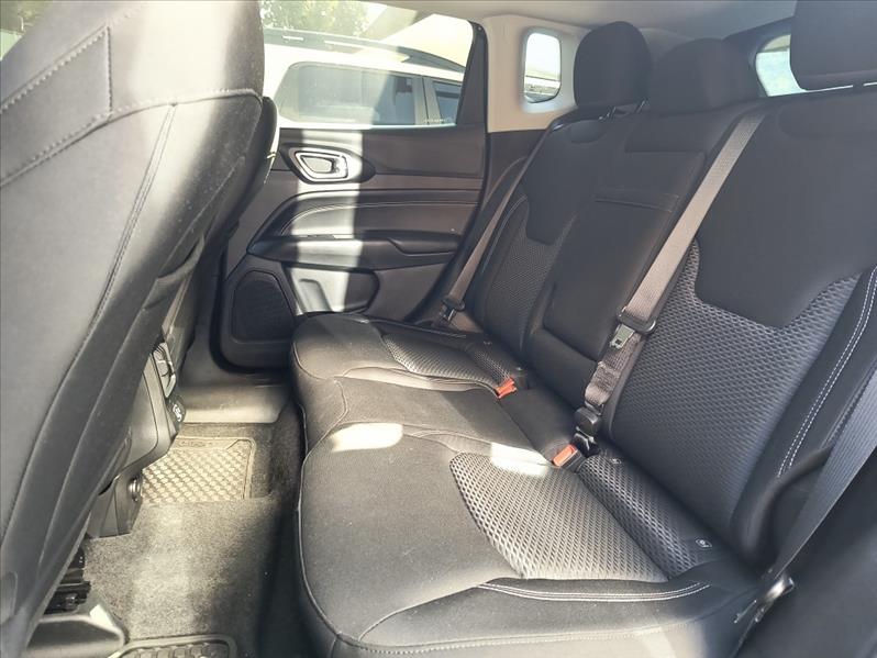 Jeep-COMPASS-1.3 T270 Turbo Sport