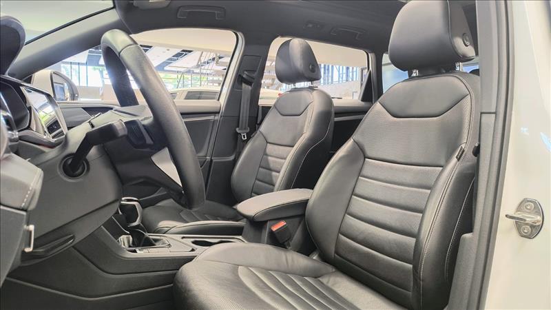 VW - Volkswagen-TAOS-1.4 250 TSI Highline