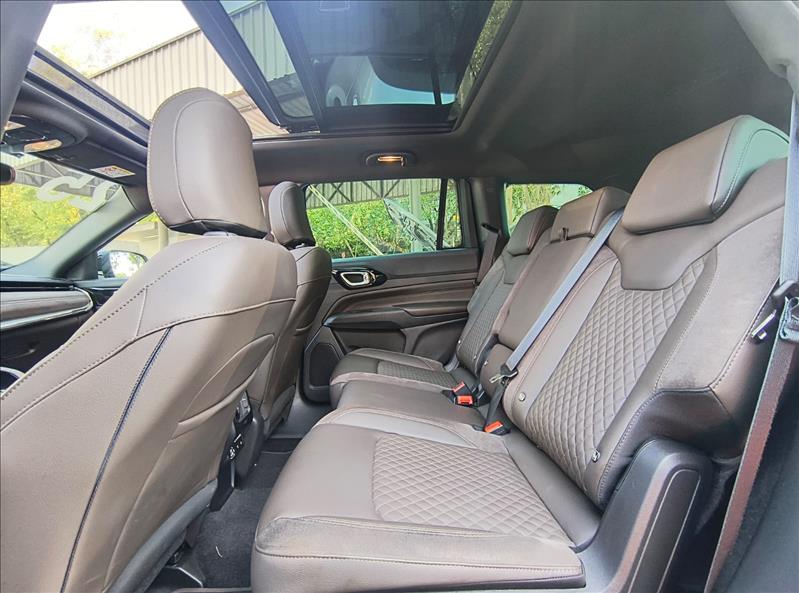 Jeep-COMMANDER-2.2 Turbo Overland