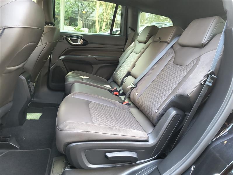 Jeep-COMMANDER-2.0 Td380 Turbo Overland