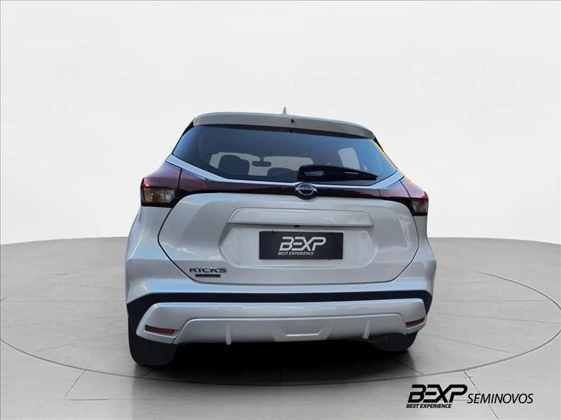 Nissan-KICKS PLAY-1.6 16vstart Sense