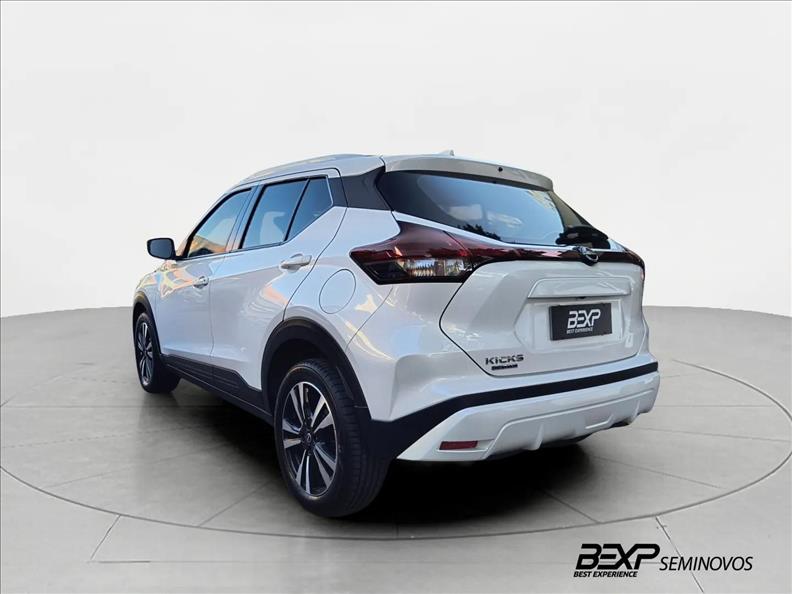 Nissan-KICKS PLAY-1.6 16vstart Sense