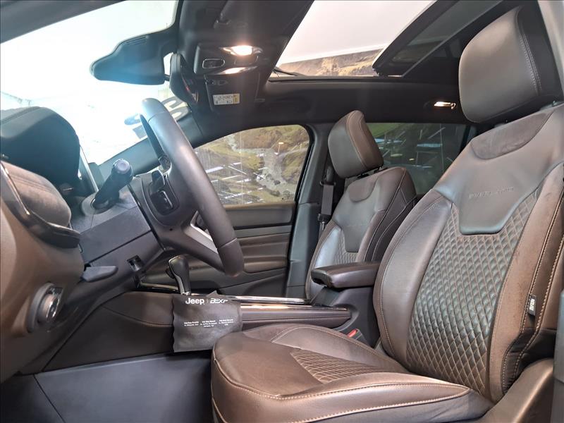 Jeep-COMMANDER-1.3 T270 Turbo Overland