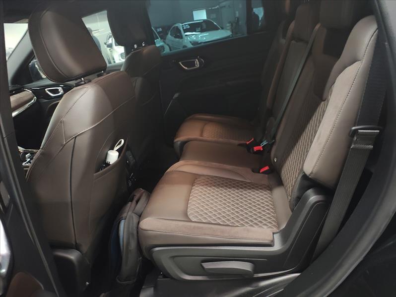 Jeep-COMMANDER-2.0 Td380 Turbo Overland