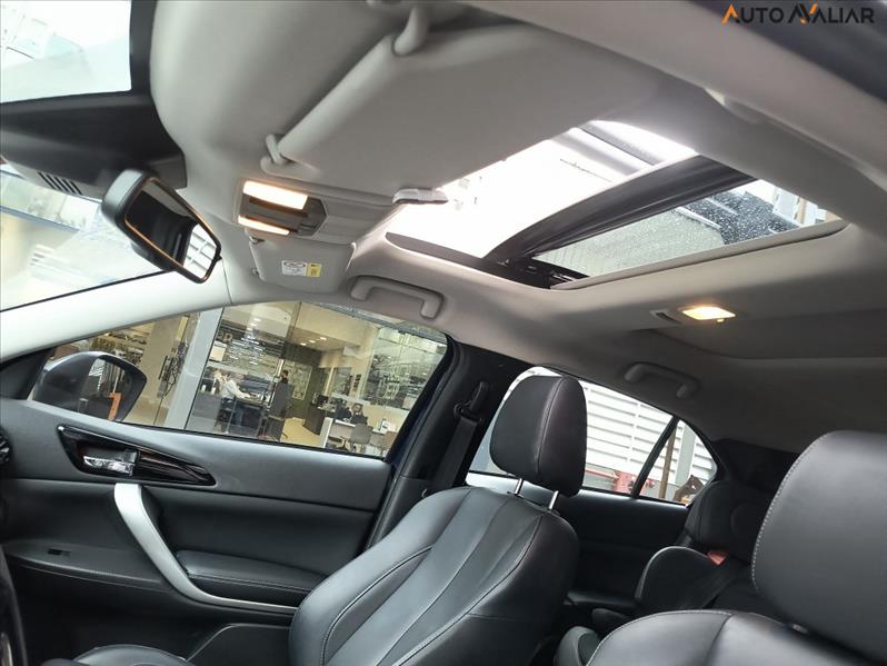 Mitsubishi-ECLIPSE CROSS-1.5 Mivec Turbo Hpe-s S-awc