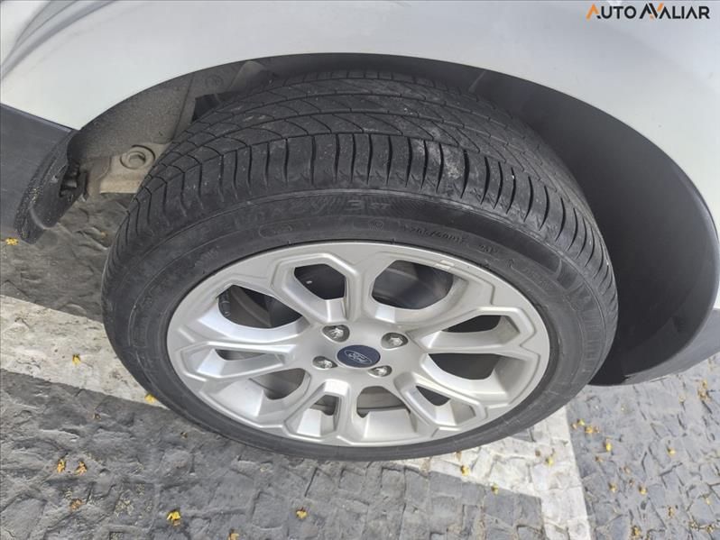 Ford-ECOSPORT-2.0 Direct Titanium