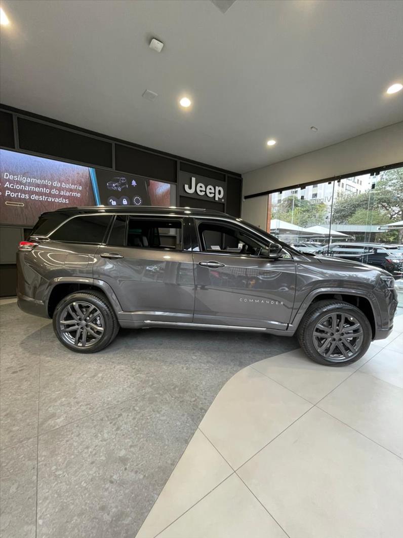 Jeep-COMMANDER-2.0 Hurricane 4 Turbo Overland