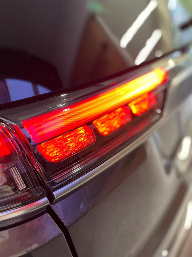 Jeep-COMMANDER-2.0 Hurricane 4 Turbo Overland