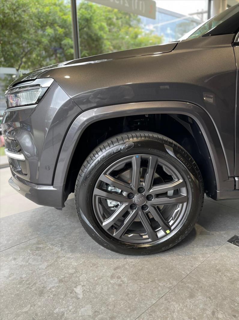 Jeep-COMMANDER-2.0 Hurricane 4 Turbo Overland