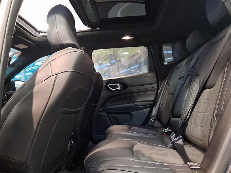 Jeep-COMPASS-2.0 Hurricane 4 Turbo Blackhawk