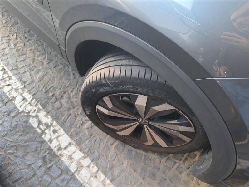 Volkswagen-T-CROSS-1.0 200 TSI Comfortline