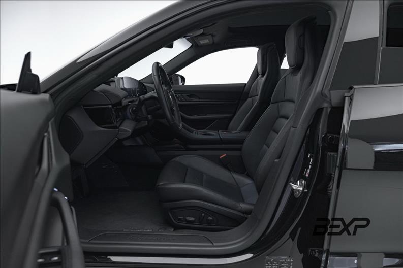 Porsche-TAYCAN-4 Cross Turismo