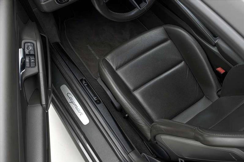 Porsche-718-2.0 16V H4 Cayman