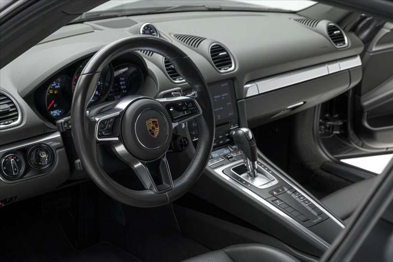 Porsche-718-2.0 16V H4 Cayman