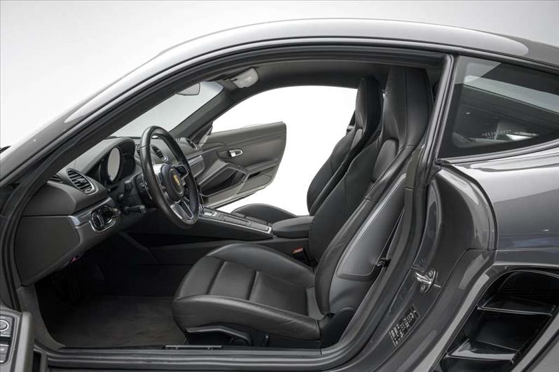Porsche-718-2.0 16V H4 Cayman