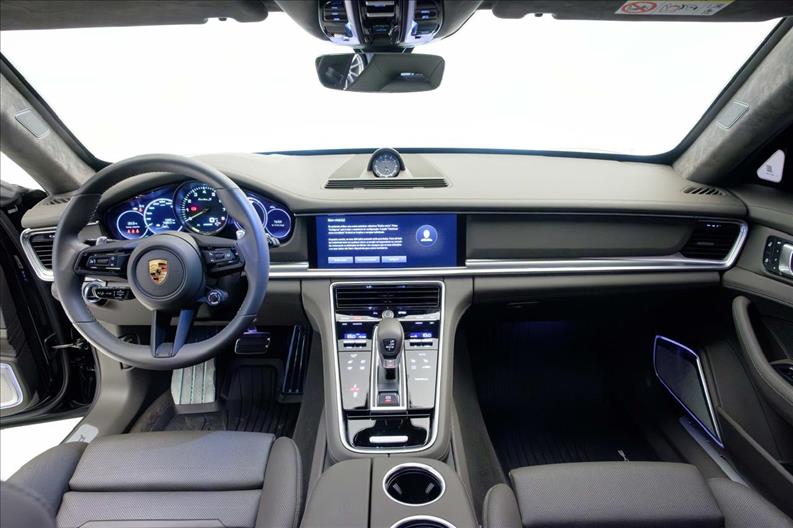 Porsche-PANAMERA-4.0 V8 E-hybrid Turbo S