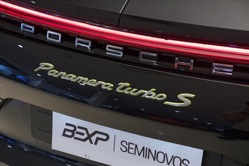 Porsche-PANAMERA-4.0 V8 E-hybrid Turbo S