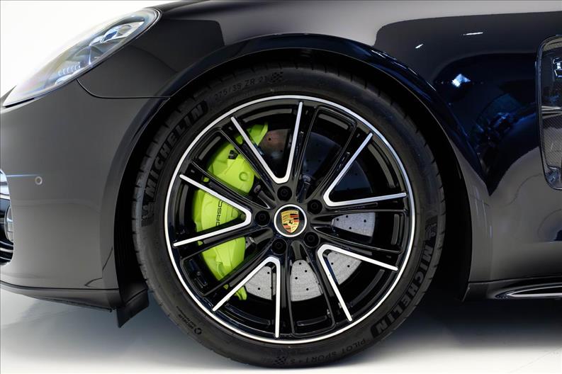 Porsche-PANAMERA-4.0 V8 E-hybrid Turbo S