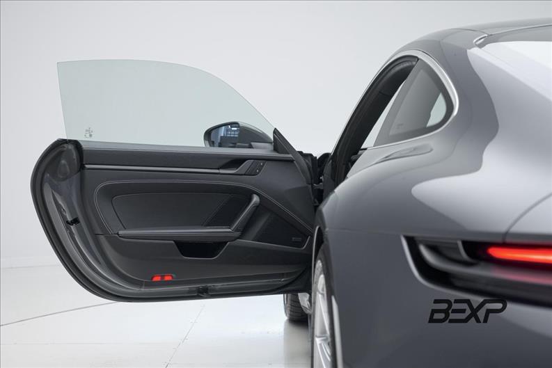Porsche-911-4.0 24V H6 GT3 Touring