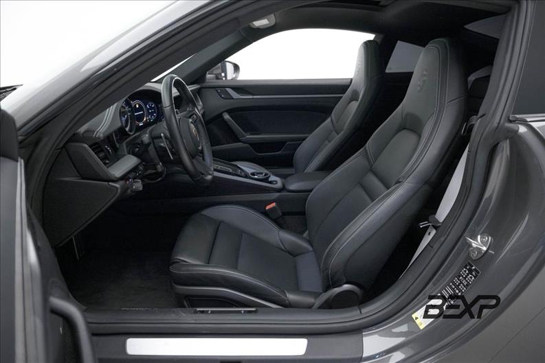 Porsche-911-3.0 24V H6 Carrera S