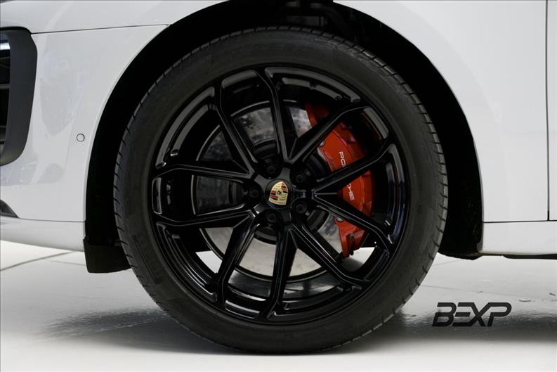 Porsche-MACAN-2.9 V6 Biturbo GTS