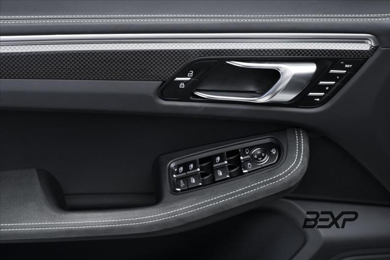 Porsche-MACAN-2.9 V6 Biturbo GTS