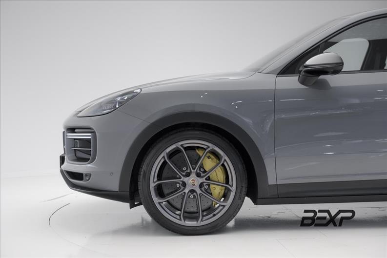 Porsche-CAYENNE-4.0 V8 Turbo GT Coupé AWD S