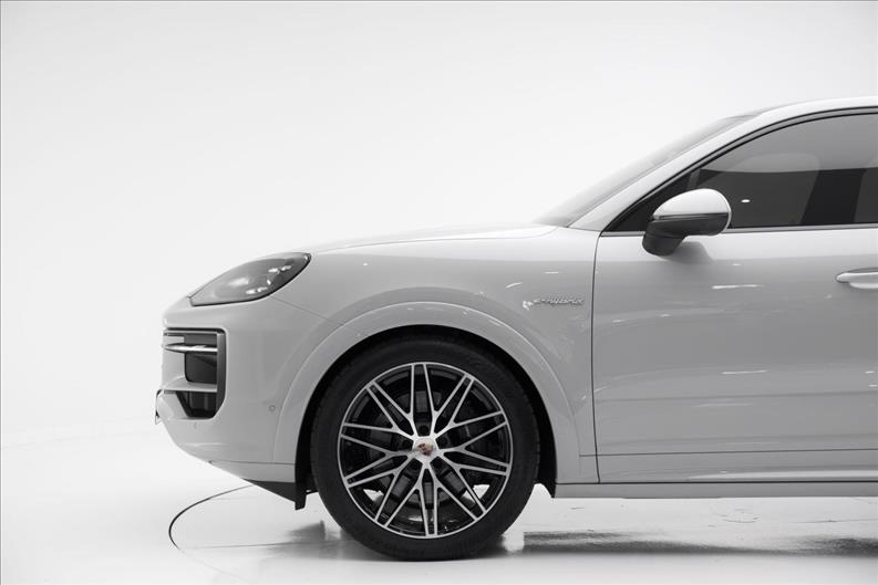 Porsche-CAYENNE-3.0 V6 E-hybrid Coupé AWD S