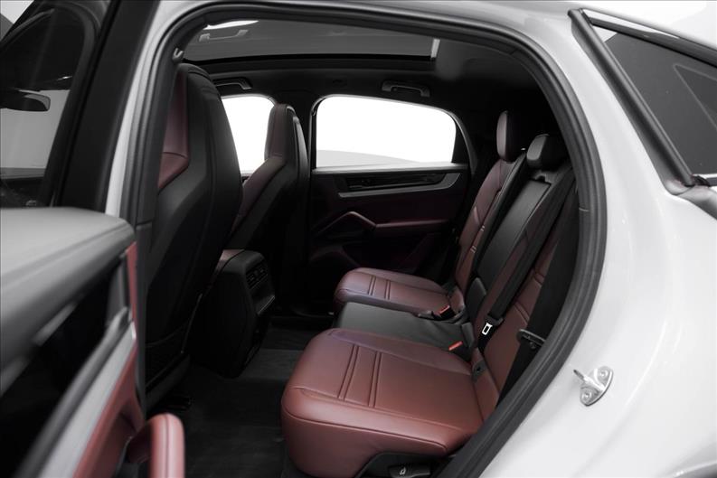 Porsche-CAYENNE-3.0 V6 E-hybrid Coupé AWD S