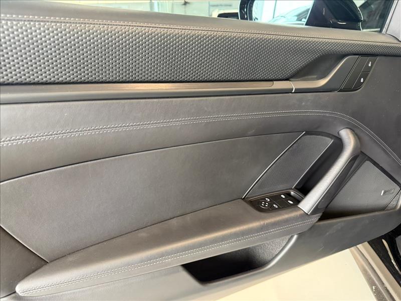 Porsche-911-4.0 24V H6 GT3 Touring