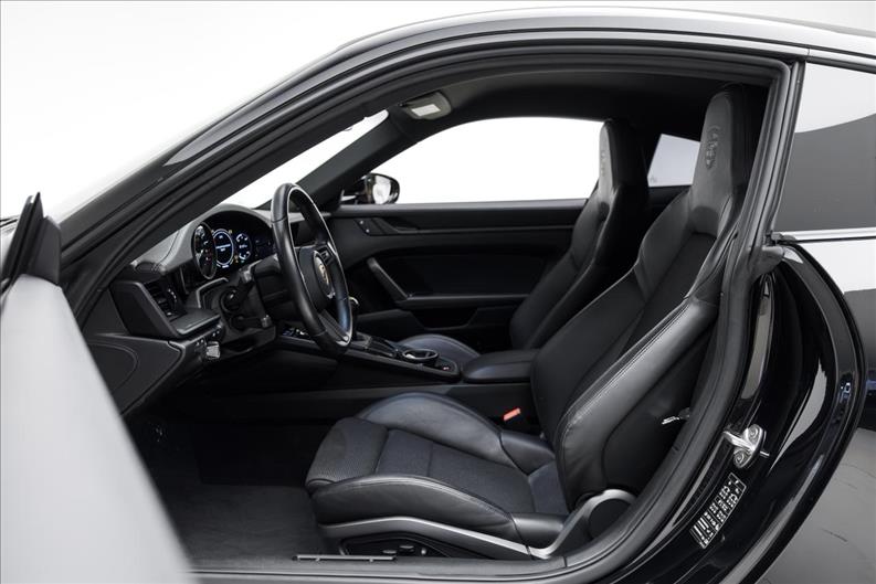 Porsche-911-4.0 24V H6 GT3 Touring