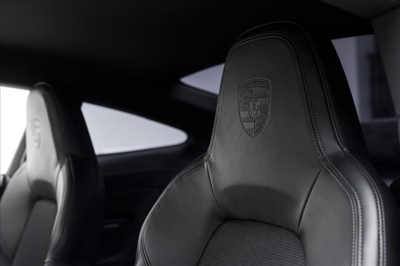 Porsche-911-4.0 24V H6 GT3 Touring