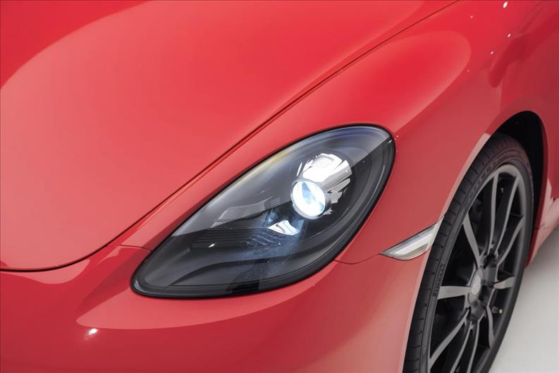 Porsche-718-2.0 16V H4 Boxster