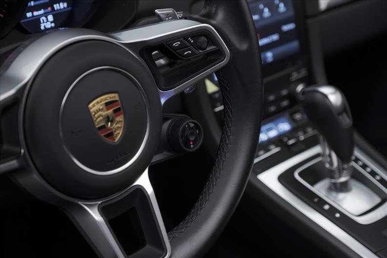 Porsche-718-2.0 16V H4 Boxster