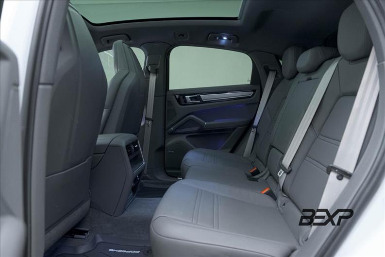 Porsche-CAYENNE-3.0 V6 E-hybrid Coupé Platinum Edition AWD S