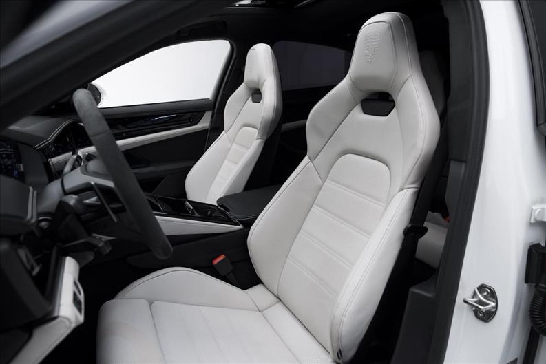 Porsche-PANAMERA-2.9 V6 E-hybrid 4