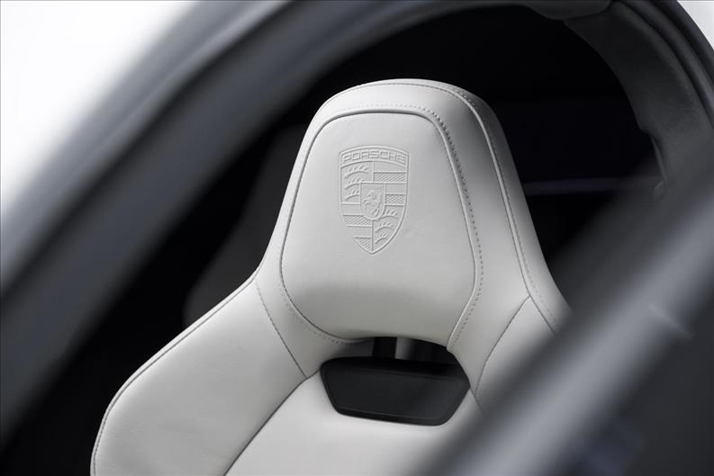 Porsche-PANAMERA-2.9 V6 E-hybrid 4