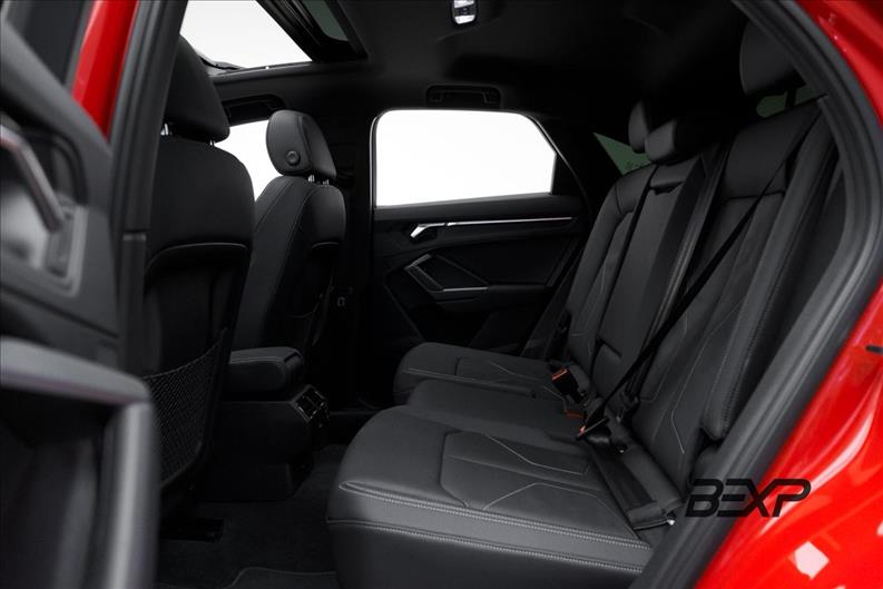 Audi-Q3-2.0 40 TFSI Sportback Performance Black Plus Quattro