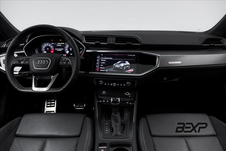 Audi-Q3-2.0 40 TFSI Sportback Performance Black Plus Quattro