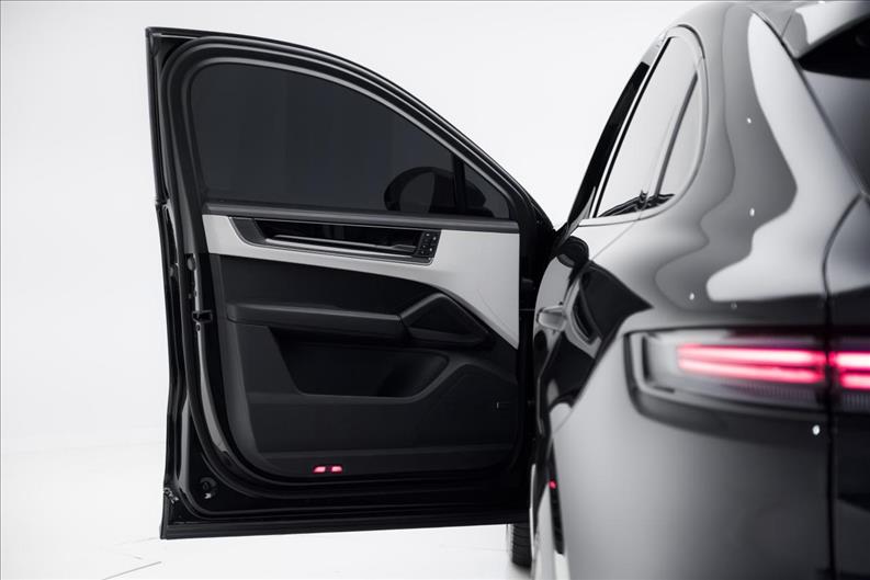 Porsche-CAYENNE-4.0 V8 S Coupé AWD S